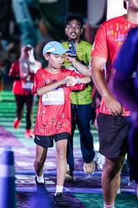 BIB: 
                            <button type="button" onclick="openModal(26334444)" class="btn btn-primary btn-sm float-right btn-popup" data-toggle="modal" data-target=".modal-high-quality">
                        <i class="fas fa-shopping-cart"></i> Add to Cart
                    </button>
                                            <button type="button" onclick="isThisMe(26334444, true)" class="btn btn-success btn-sm float-right btn-popup btn-isme hidden" data-toggle="tooltip" data-placement="bottom" title="นี่คือรูปของคุณใช่ไหม คลิกที่นี่เพื่อเอาเข้าอัลบั้ม">
                        <i class="fas fa-plus"></i> Add to album
                    </button>
                    <button type="button" onclick="isThisMe(26334444, false)" class="btn btn-warning btn-sm float-right btn-popup btn-isnotme hidden">
                        <i class="fas fa-ban"></i> Remove from album
                    </button>